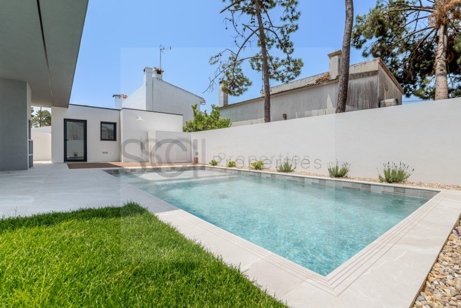 Aroeira Villa T4 Isolada